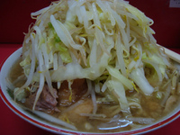 「大ぶた （野菜・ニンニクマシ）」@ラーメン二郎 小岩店の写真