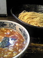 「つけ麺中盛り+玉子+半肉」@狼煙 〜NOROSHI〜の写真