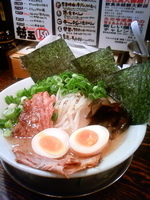 「特撰塩とん」@とんこつ津気屋 大宮店の写真