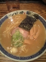 「らーめん」@つじ田 神田御茶ノ水店の写真