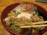 「スタミナ黒味噌ラーメンとろ～り温玉のせ980円」@黒味噌らーめん 初代けいすけ 品川店の写真