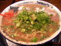 「とんこつラーメン（大盛り）」@無鉄砲 大阪店の写真