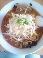 「赤らーめん（太麺・大盛同額）￥700」@麺屋りょうの写真