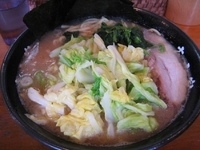 「塩ラーメン（キャベツ入り）・中盛券 900円」@ラーメン 大山家の写真