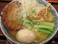 「味玉そば 塩（千切りネギトッピング）」@麺屋 空海 北千住店の写真