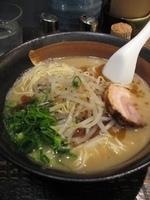 「なんちゃっ亭」@らーめん 瞠 恵比寿店の写真