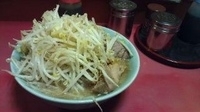 「ラーメン チャーシューW（ヤサイマシマシニンニク）」@ラーメン二郎 歌舞伎町店の写真