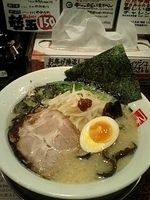 「津気とん バリカタ」@とんこつ津気屋 大宮店の写真