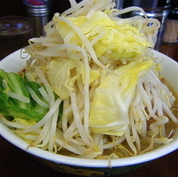 「小ラーメン（野菜増・麺少￥650）」@ラーメン二郎 めじろ台法政大学前店の写真