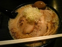 「黒味噌チャーシュー+味付けたまご」@めんや 蔵の写真