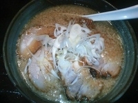 「チャーシューメン（アブラ多め） ￥900」@環七ラーメン 周麺の写真