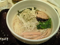 「しおらーめん 650円」@らーめん獅童Ø 稔台店の写真