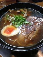 「焦がし醤油らーめん 750円」@麺屋信玄の写真