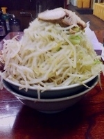 「大ぶた+ヤサイマシマシ+カラメ」@ドン-キタモトの写真