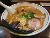 「中華そば+味玉+ちゃーしゅー増し」@中華そば むらさき山の写真