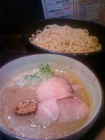 「特濃そば特盛」@鶏そば専門店 前略。まるきゅうの写真