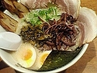 「博多濃厚豚骨秀ちゃんプレミアム（980円）替え玉（150円）×2」@博多秀ちゃんラーメン ラーメン国技館店の写真