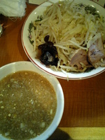 「つけらーめん+野菜+ニンニク」@らーめん ぽっぽっ屋 水道橋店の写真