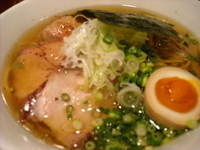 「あご出汁大盛り（チャーシュー 直火2枚 炭1枚）」@喜元門 本店の写真