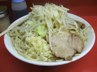 「大ラーメン+ニンニク」@ラーメン二郎 桜台駅前店の写真