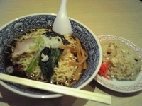 「油ラーメンセット（半チャーハン・麺大盛）」@珍来亭の写真