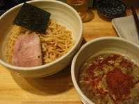 「辛いつけ麺ボーラ大盛、焼ぎょうざ」@○心厨房の写真