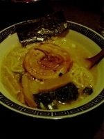 「とんこつしょうゆラーメン」@らー麺にしかわの写真