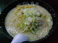 「とん塩らーめん￥700」@らーめん弁慶 浅草本店の写真