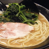 「太麺（￥650）ほうれん草（￥100）」@豚骨醤油らーめん 誠屋の写真