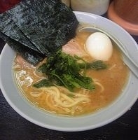 「ラーメン並（麺カタメ）」@光家の写真