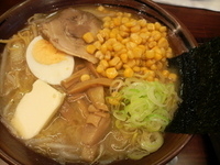 「辛味噌コーンバターラーメン+大盛（900円+50円）」@熟成ラーメン ふくろう亭 せんげん台店の写真