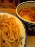 「辛つけ麺 中盛+味玉」@麺屋 狢〜むじな〜の写真