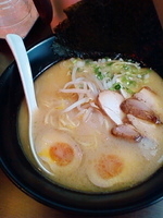 「特ラーメン」@TOKYO 鶏そば TOMOの写真