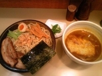 「カレーつけ麺（チャーシュー）」@オリきんの写真