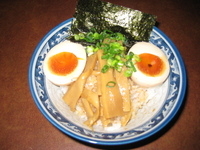 「特製中華そば（880円） 味玉ごはん（250円）」@中華そば・つけそば 浜屋の写真