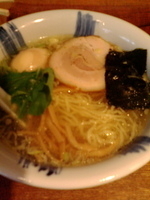 「塩ラーメン700円+味玉100円」@ラーメン食堂 粋な一生の写真