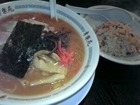 「醤油豚骨らーめん&チャーハン」@幸楽苑 いわき泉店の写真