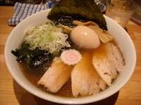 「特上醤油ラーメン」@麺屋 騎士の写真