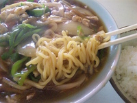 「肉そば+半ライス 630円+80円=710円」@まこと食堂の写真