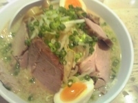 「しおちゃーしゅーめん（脂多め）+もやし+味つけ玉子+ライス」@大慶の写真