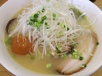 「塩らーめん（味たま+ねぎトッピング）」@らーめん 善の写真