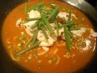 「赤いかれー麺（激辛）880円」@かれー麺 実之和 六本木店の写真