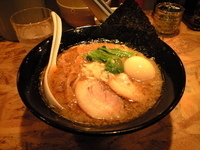 「魚介醤油味玉入り（780円）」@麺屋 おはなの写真