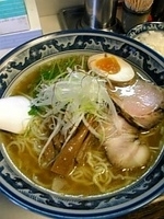 「特製塩（大盛）+半ライス」@ラーメン創房 無限庵の写真