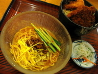 「ミニ冷やし担々麺とミニソースカツ丼のセット￥900」@上州うどん つつじの里店の写真