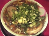 「ねぎチャーシューそば（麺かため・脂多め）+半熟味付玉子+ライス」@紀州和歌山ラーメン まっち棒 渋谷店の写真