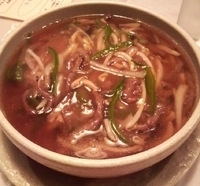 「ピーマンと牛肉細切りつゆそば（950円）」@麺房チャイニーズ所の写真