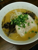 「焦がし醤油らーめん」@骨豚亭の写真