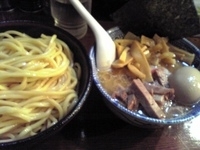 「味玉つけ麺（太麺・中盛）+ちゃーしゅー+めんま」@つけ麺 紅葉の写真