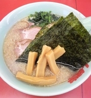 「醤油ネギチャーシュー麺+背脂+メンマ」@ラーメン山岡家 さいたま宮前店の写真